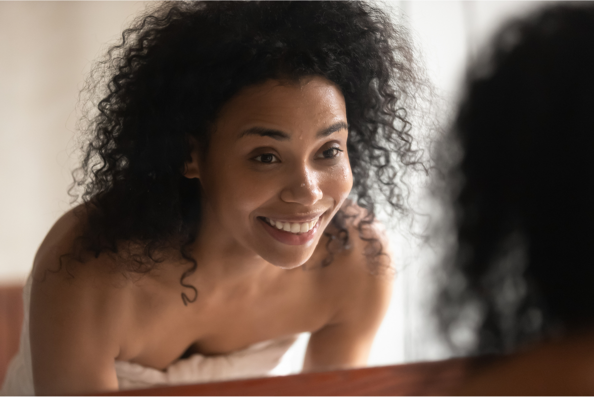 Exfoliation : que faire avant et après un gommage du visage ?