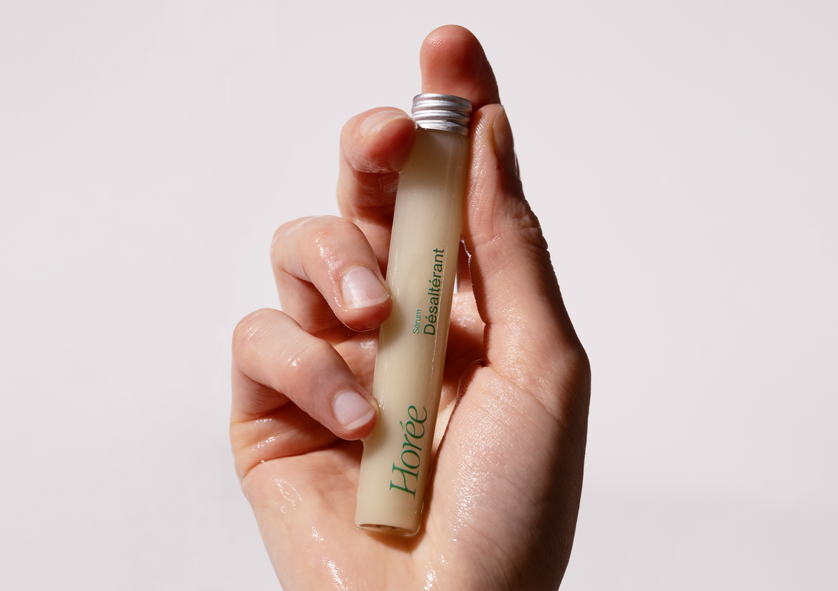 Sérum hydratant visage : la star des soins anti-âge