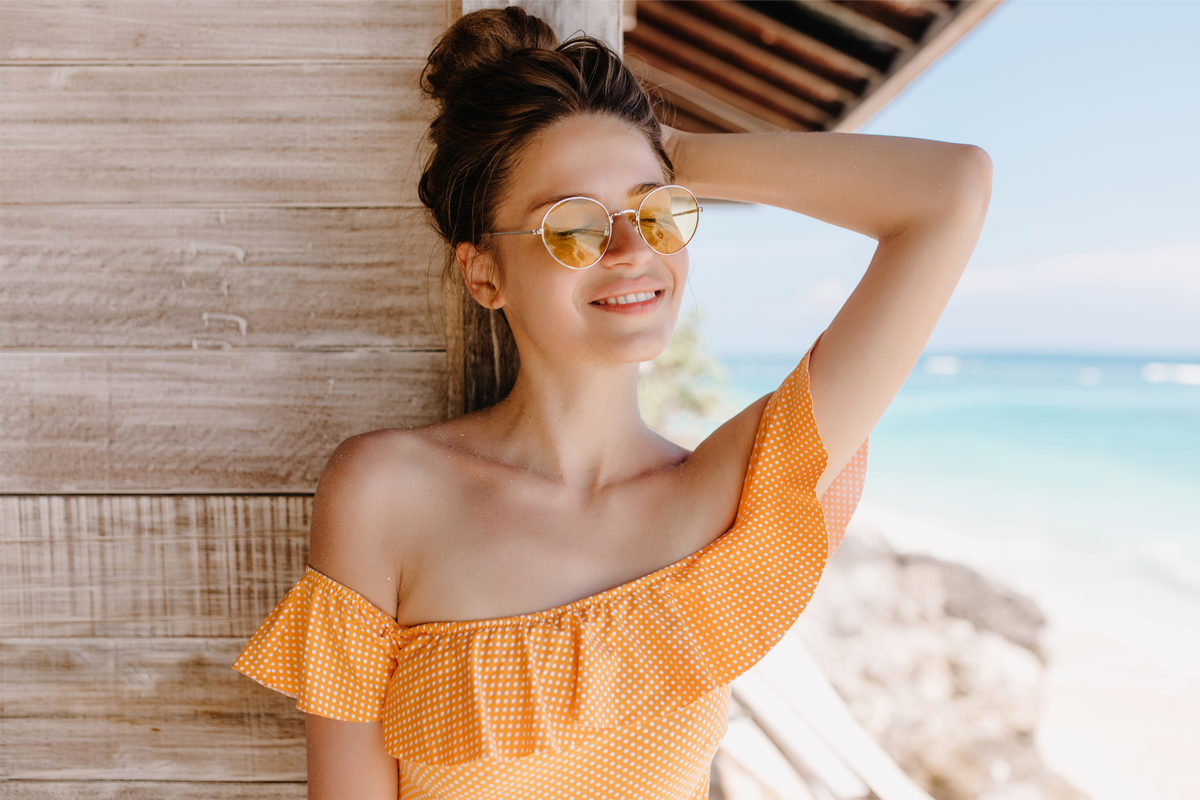 Des soins frais réparateurs pour préparer la peau au bronzage
