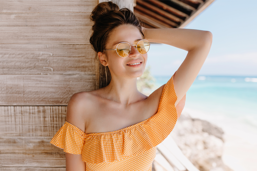 Des soins frais réparateurs pour préparer la peau au bronzage