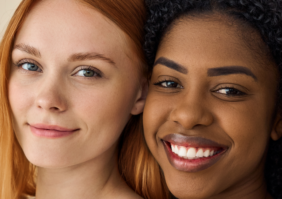 Peau sèche : l'exfoliation, bonne ou mauvaise idée ?