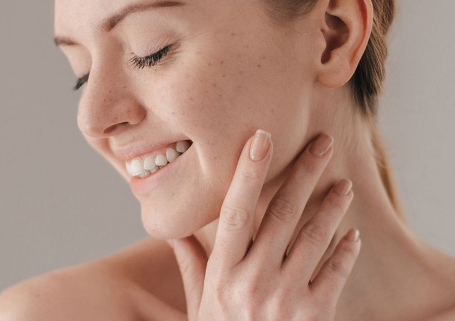 Réparer sa peau après l’été : quels gestes adopter ?